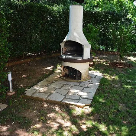 Gardena With Private Pool Šišan