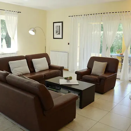 Gardena With Private Pool Villa *