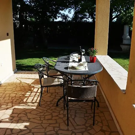 Gardena With Private Pool * Sisan