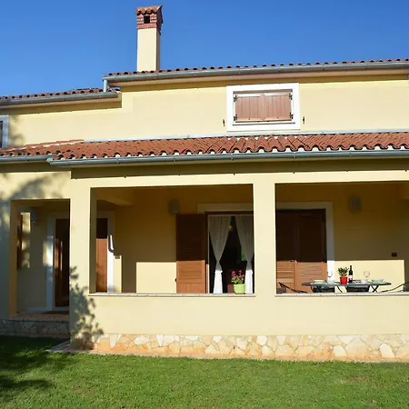 Gardena With Private Pool