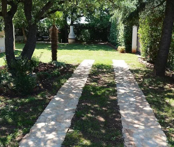 Gardena With Private Pool Villa *